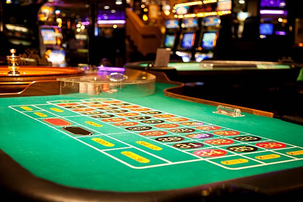 QRIS payment code on smartphone for Togel Number deposit